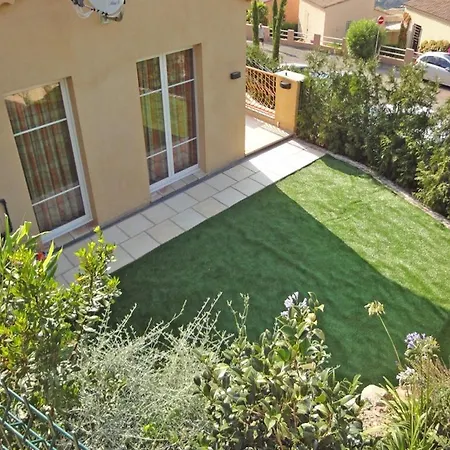 فيلة La Grande Vue De تيول سور مير